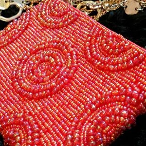 NWOT!! ABOUT COLOR  IRIDESCENT BEADED COIN PURSE